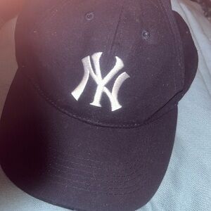 GoMatchUp YANKEES w/ BUDWEISER emblem/ Navy Hat  Baseball Cap